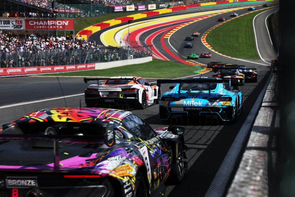 Letošní závod ve Spa na 24 hodin bude mít více než šedesát vozů na startu